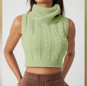 High Neck Solid Cable Knit Crop Vest - Pale Green